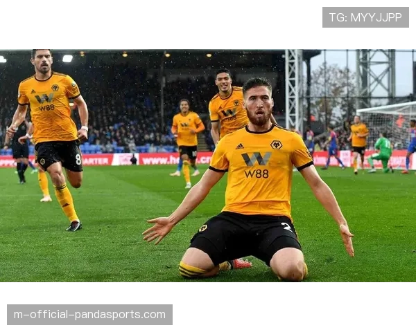 塞维利亚历史底蕴深厚但表现平平 攻防转换问题待解决 塞维利亚历史底蕴深厚但表现平平 攻防转换问题待解决